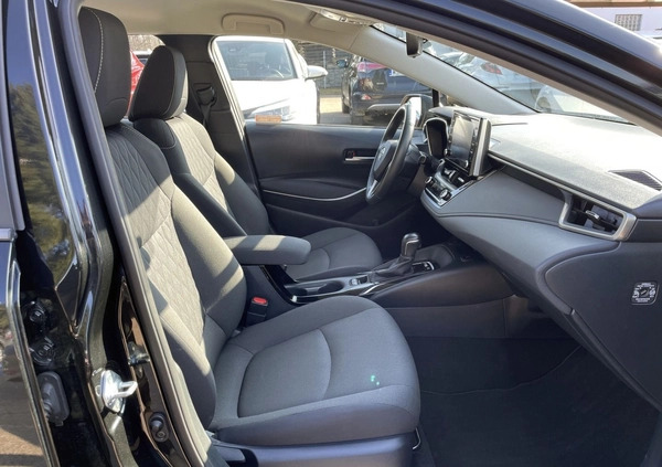 Toyota Corolla cena 79900 przebieg: 179759, rok produkcji 2020 z Pniewy małe 352